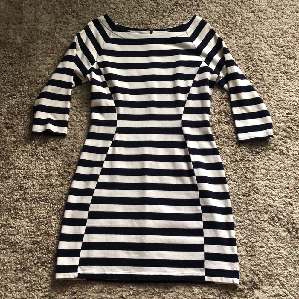 GAP 3/4 sleeve Black & White striped Dress size: L